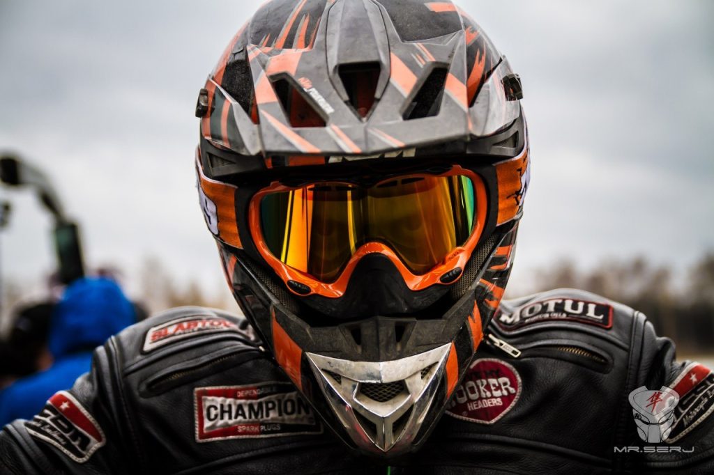 Выбор лучшего мотошлема