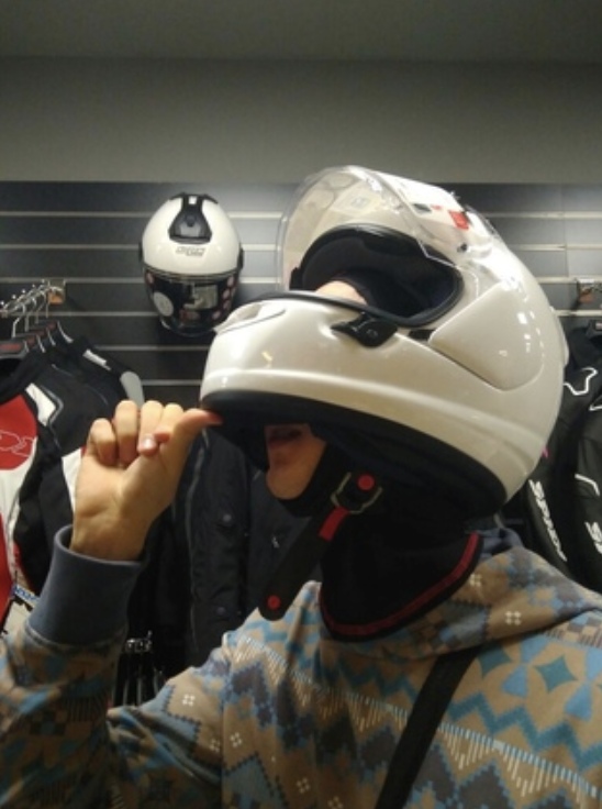 Как правильно надевать шлем